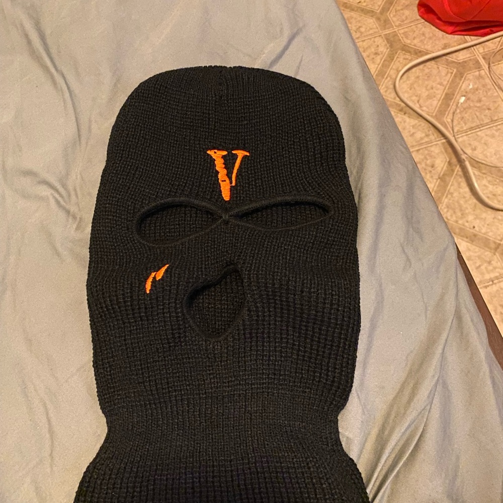 Ski mask